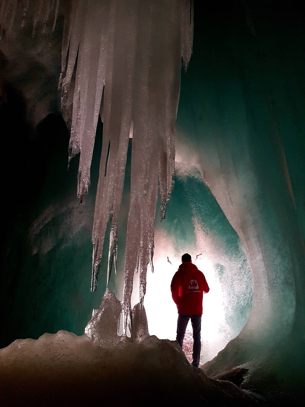 Ảnh: Imgur, the wonders of Autria.