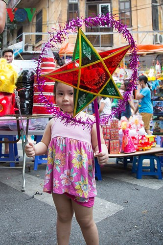 ...được cha mẹ mua tặng những món quà ý nghĩa trong dịp này.
