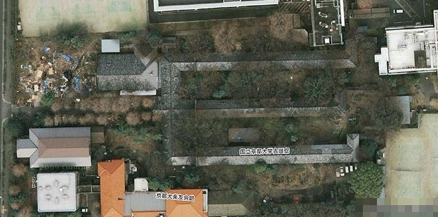 Hiện tại đang có hơn 200 sinh viên sinh sống ở đây. Hiện tại đang có hơn 200 sinh viên sinh sống ở đây.