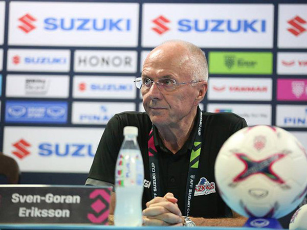HLV Eriksson thừa nhận bất lợi sau khi thua đội tuyển Việt Nam ở sân nhà.