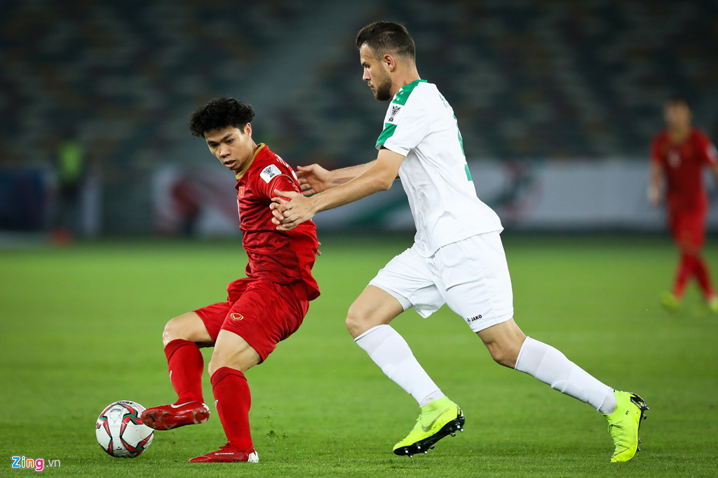 Không còn Văn Quyết, Anh Đức, cơ hội của Công Phượng trên hàng công là rất sáng sủa.