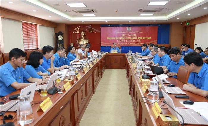 Toàn cảnh Hội nghị Đoàn Chủ tịch Tổng Liên đoàn Lao động Việt Nam sáng nay 9/9. (Ảnh: Lao Động) Toàn cảnh Hội nghị Đoàn Chủ tịch Tổng Liên đoàn Lao động Việt Nam sáng nay 9/9. (Ảnh: Lao Động)