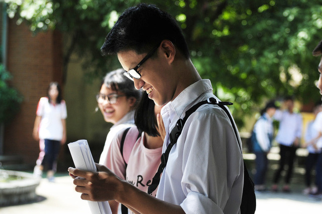 Ngoại ngữ là môn bắt buộc nên đưa vào thi hoàn toàn chính xác. (Ảnh minh họa: Mỹ Hà)