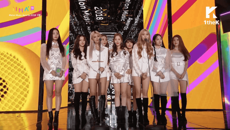 1theK Performance Award - MOMOLAND