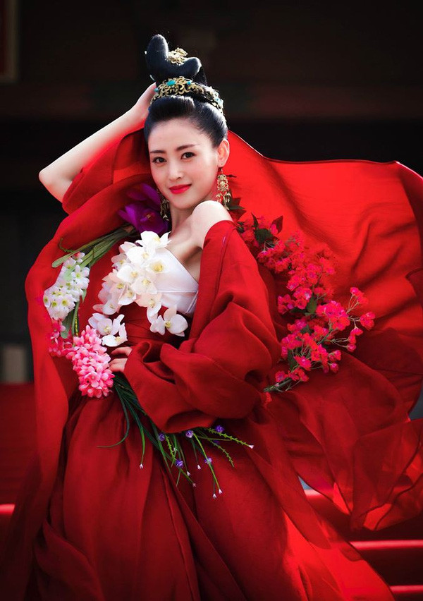 Trương Thiên Ái rất được yêu mến bởi vai Trương Bồng Bồng siêu lầy lội.