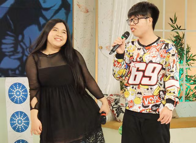Vân Anh - Đức Phúc từng rất thân thiết với nhau trong cuộc thi.