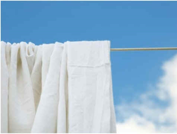 Khăn tắm và tấm trải giường mà ít được giặt, thì dễ thành “ổ vi khuẩn”.