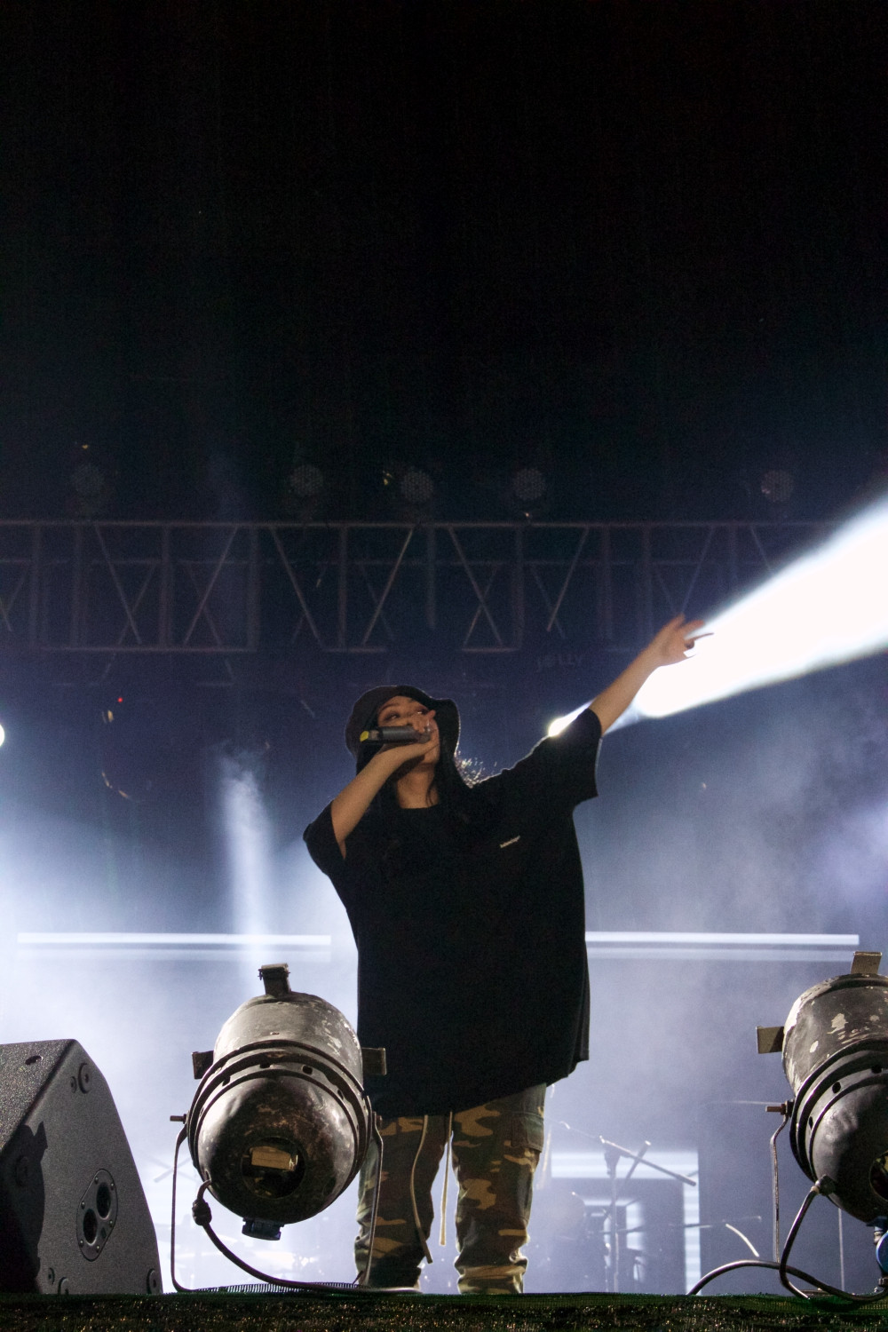 Cô nàng Marzuz đầy thu hút trong ca khúc 