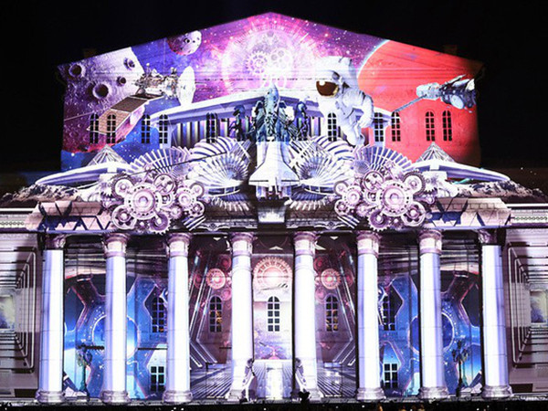 Đây là một trong những lễ hội ánh sáng lớn nhất thế giới, quy tụ nhiều nghệ sĩ bậc thầy về ánh sáng.