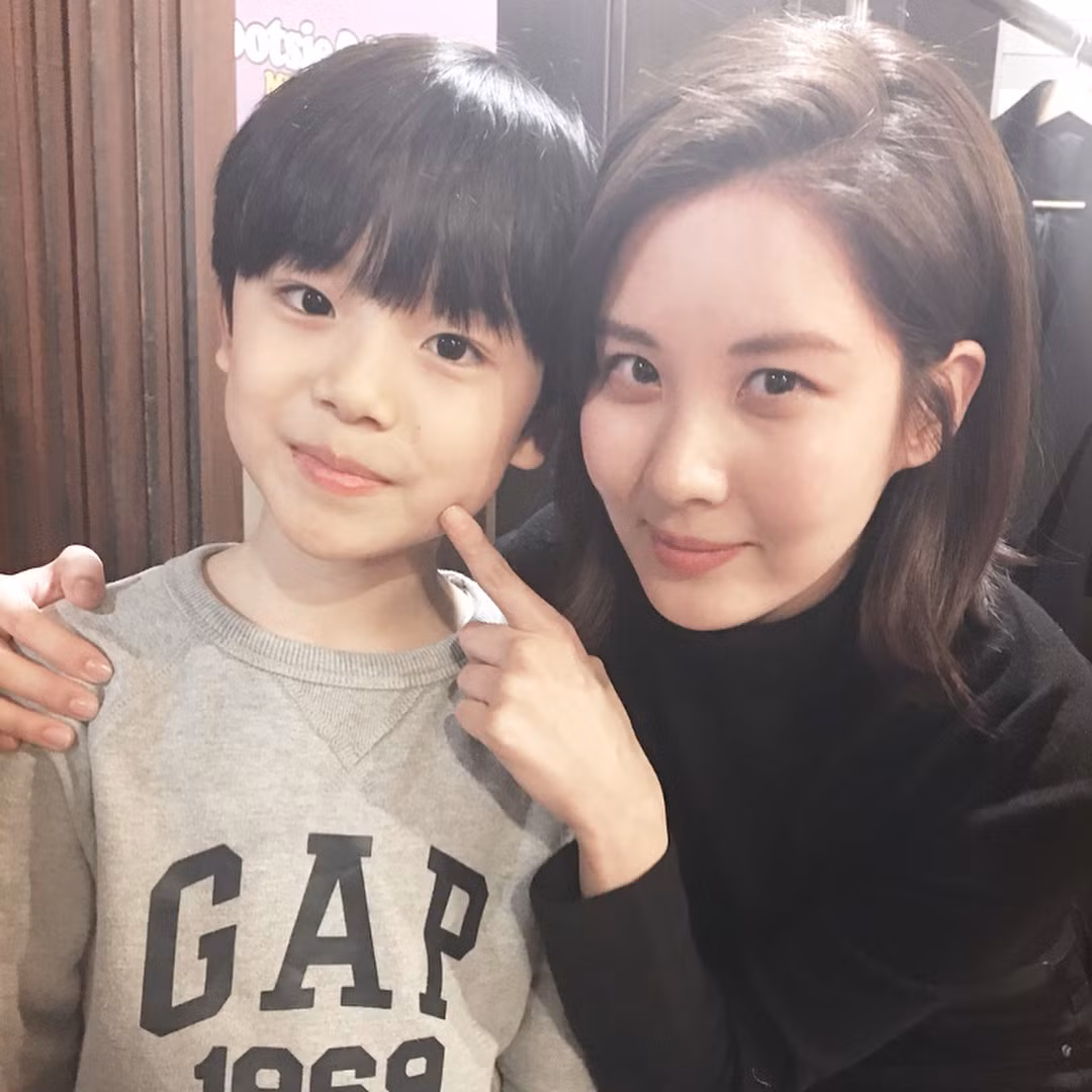 Diễn viên nhí của bộ phim "Thư ký kim" bất ngờ gây sốt với vẻ ngoài điển trai, đáng yêu ảnh 8