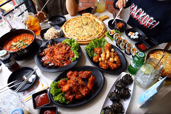 Top các quán gà Hàn Quốc khiến giới trẻ Hà Nội "liêu xiêu" ảnh 1 Top các quán gà Hàn Quốc khiến giới trẻ Hà Nội "liêu xiêu" ảnh 1