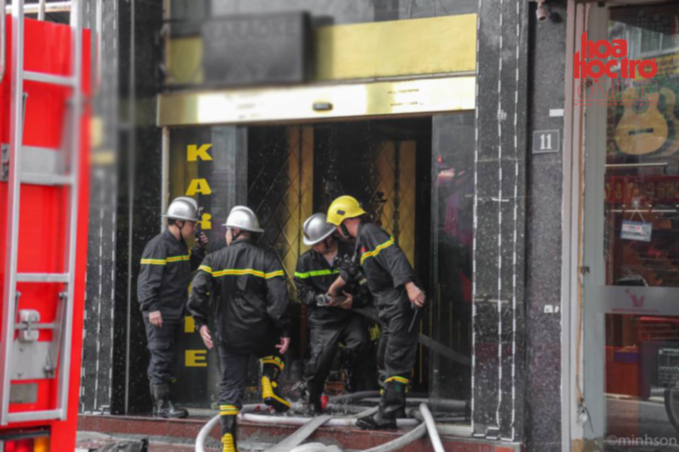 Chỉ sau vài giờ, đám cháy đã được không chế.