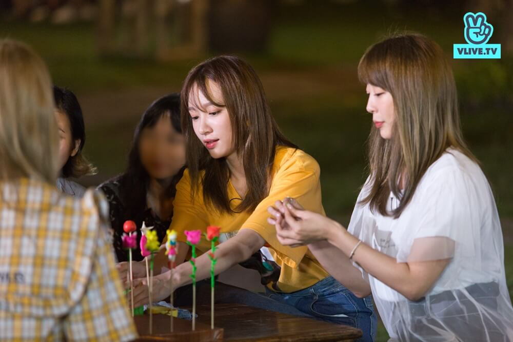 EXID, The Boyz thích thú trải nghiệm các trò chơi dân gian Việt Nam ảnh 14