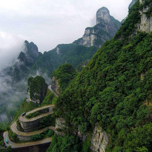 Khám phá những con đường đẹp nhất thế giới ảnh 2