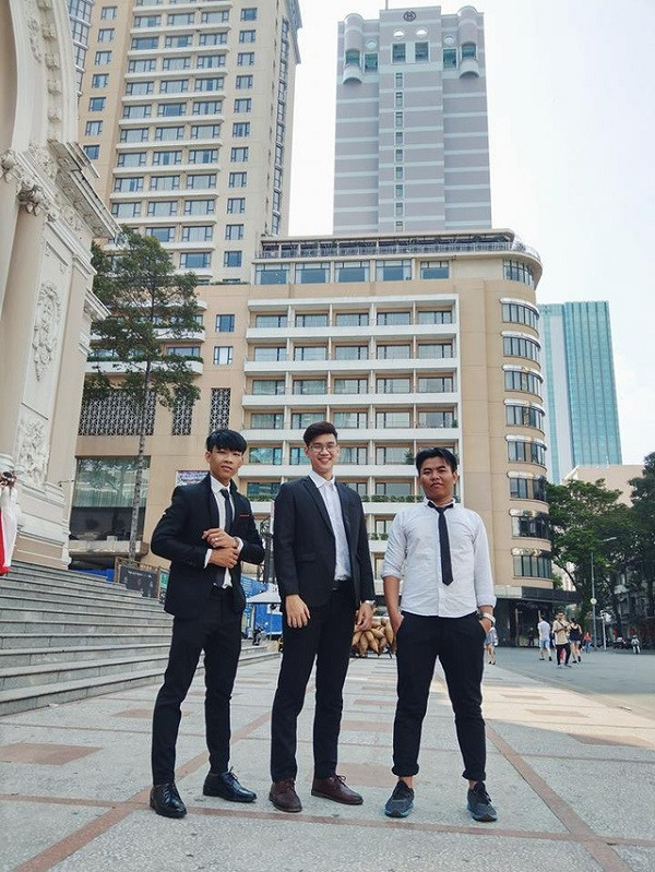 Sau một đêm, anh chàng này đã là "nam thần" trong lòng nhiều chị em.