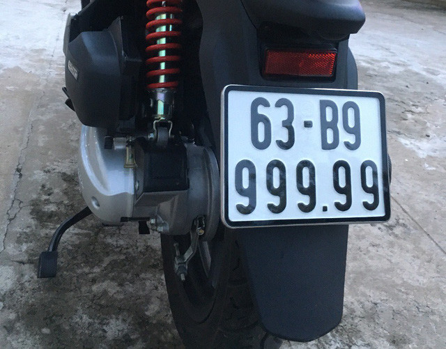 Cận cảnh biển số xe siêu đẹp.