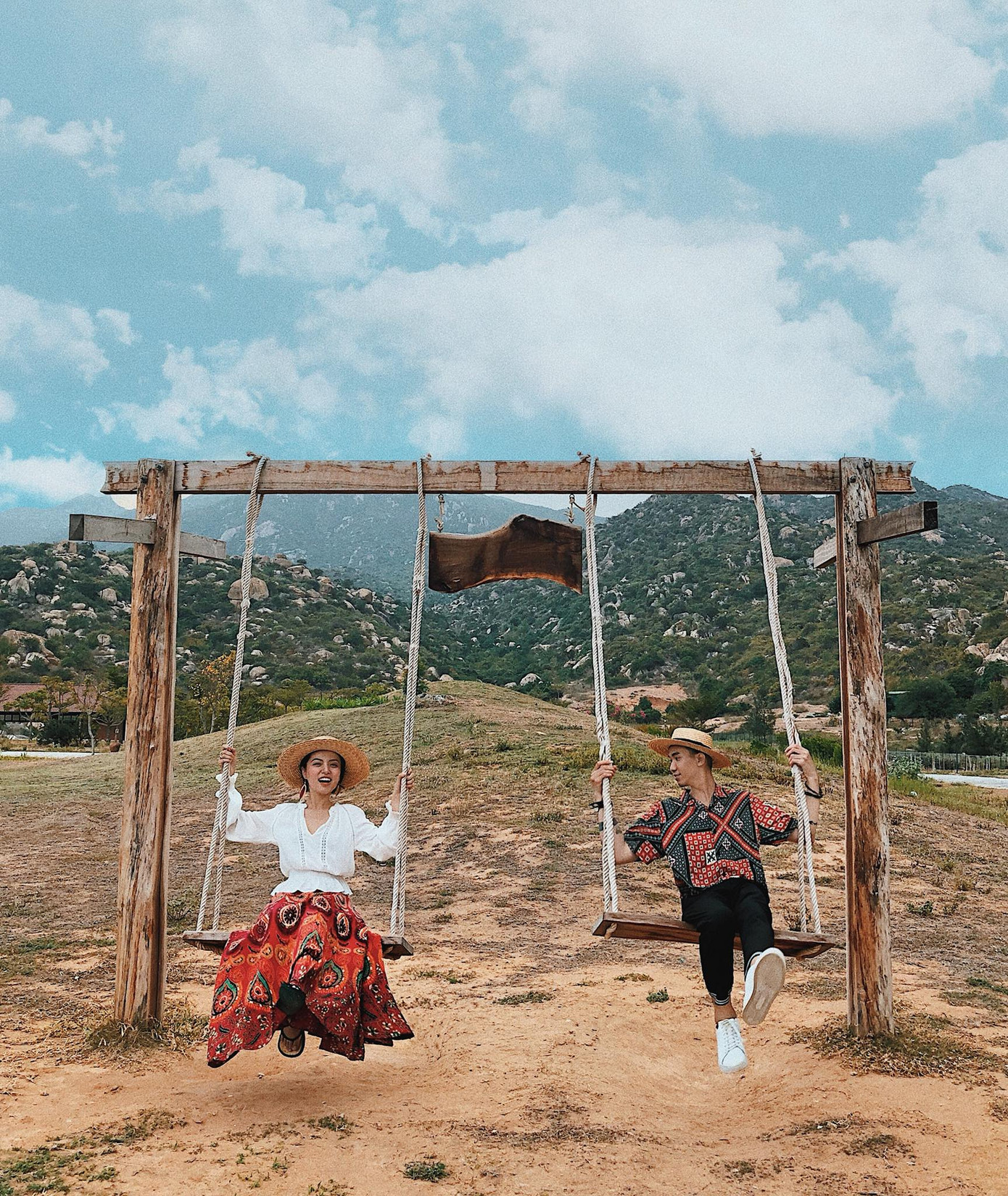 Chắc chắn ít ai biết rằng, ở Ninh Thuận cũng có xích đu giữa thảo nguyên tuyệt đẹp như vậy.