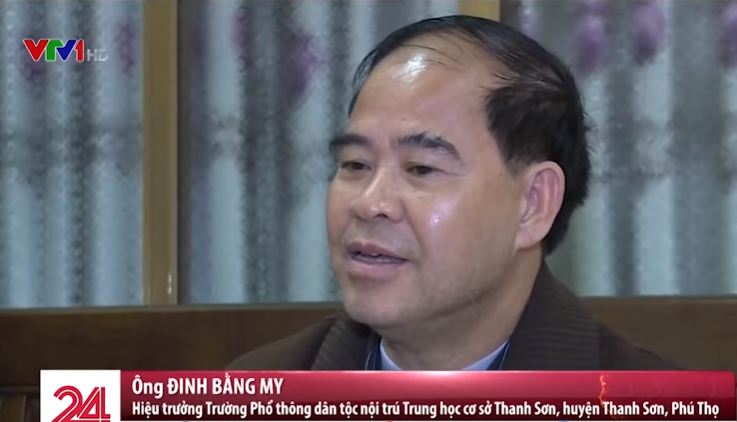 Trả lời phỏng vấn VTV24, ông Đinh Bằng My hoàn toàn phủ nhận cáo buộc lạm dụng tình dục nhiều nam sinh trong trường. Ảnh: Cắt từ clip