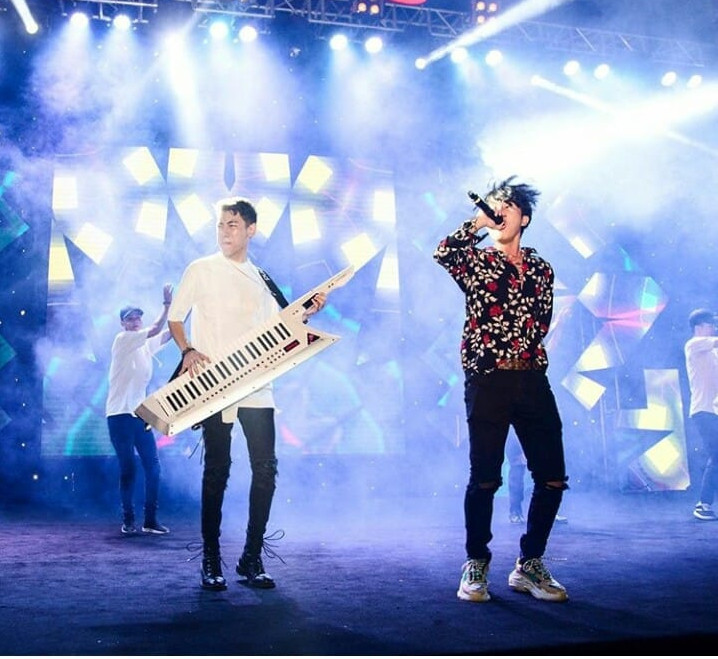 Bạn được giao nhiệm vụ chụp ảnh cho fanpage nhưng phải nhận “trái đắng” khi “con đường” fanti vẫn kiên quyết chọn bạn.