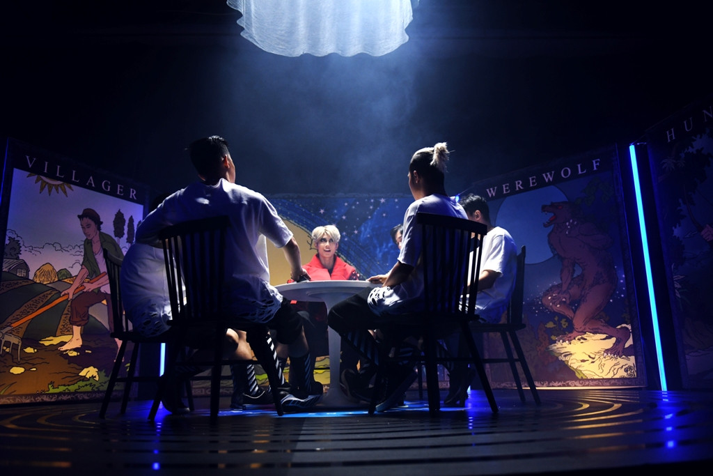 MV Đêm thứ 3 là một sản phẩm âm nhạc đặc biệt dành cho giới trẻ Việt trong mùa Halloween năm 2018. Đạo diễn Toshimichi Saito đã xây dựng lên một kịch bản MV lấy cảm hứng từ trò chơi nhập vai đang được ưa chuộng trong giới trẻ - Ma sói (werewolf).