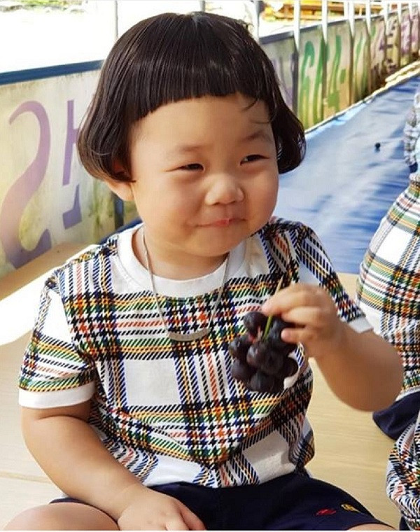 Hye Ju - em bé "đầu nấm" Hàn Quốc được nhiều người yêu thích tại Việt Nam.