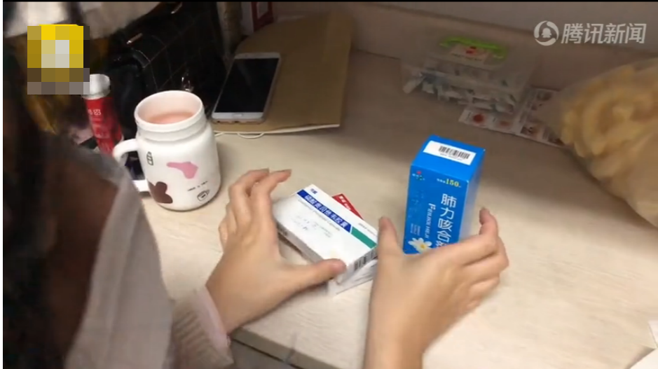 Toàn bộ số tiền tiết kiệm được trong 3 tuần cuối cùng đã được cô gái sử dụng để thanh toán tiền viện phí và mua thuốc