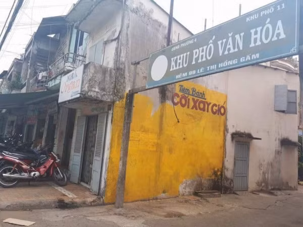 Bức tường Cối xay gió nổi tiếng bỗng xuất hiện "hàng fake" ở… Mỹ Tho! ảnh 2 Bức tường Cối xay gió nổi tiếng bỗng xuất hiện "hàng fake" ở… Mỹ Tho! ảnh 2