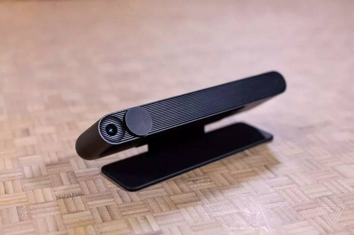 Loa thông minh và các thiết bị thông minh tương tự trong phòng khách đang là miếng bánh được nhiều ông lớn chú ý.