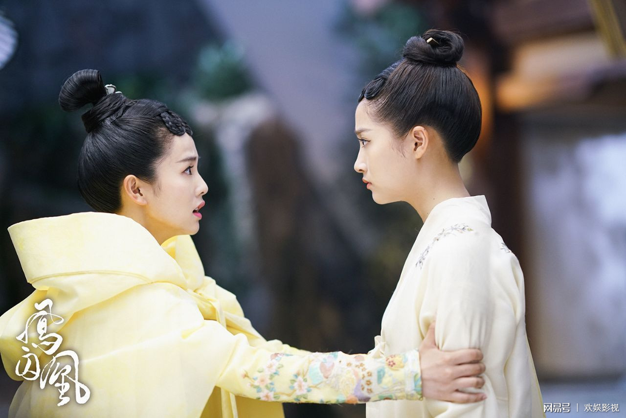 Rốt cuộc ai mới là vai chính đây?