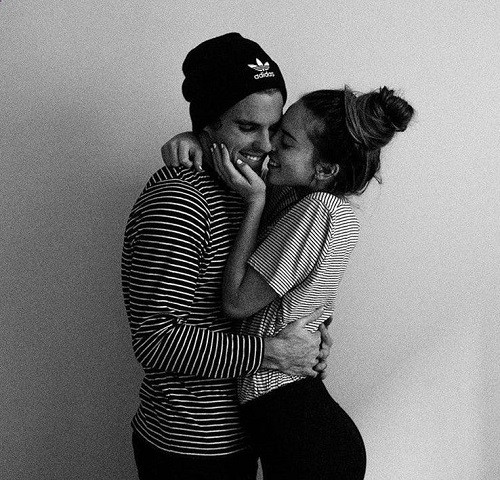 Cách để biến mình thành cô nàng trong mộng của 12 chòm sao nam ảnh 2