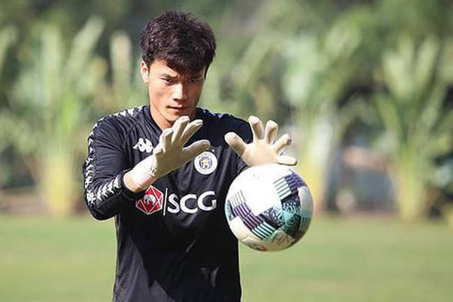 Thủ môn Bùi Tiến Dũng sẽ khoác áo TPHCM từ mùa giải tới.