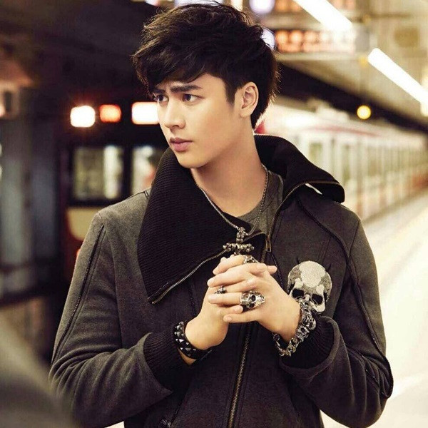 Đã từng có thời gian Ice để tóc ngắn.