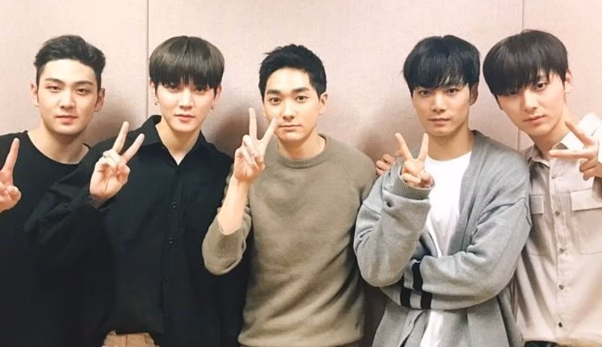 NU'EST phải tự thân vận động tìm kiếm cơ hội hồi sinh