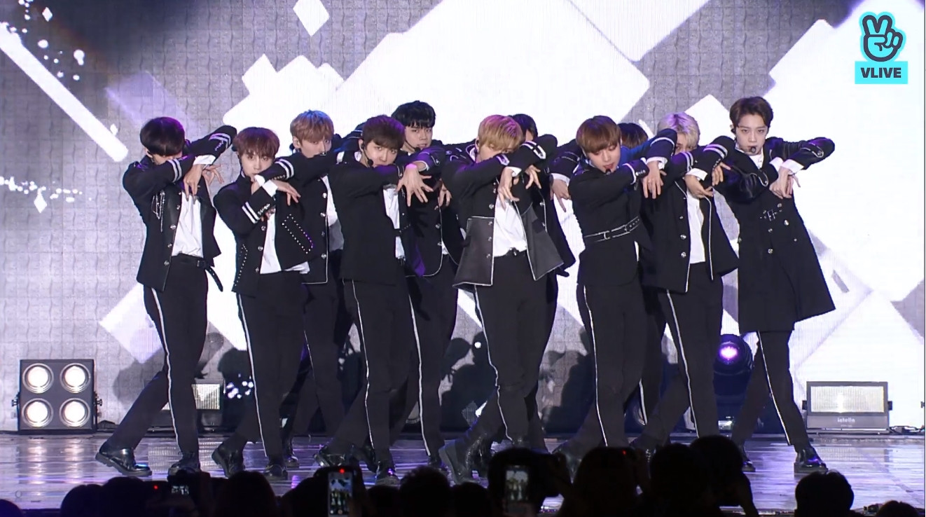 Vũ Cát Tường khoe giọng khủng, hát tận 3 thứ tiếng tại "Asia Song Festival 2018" ảnh 8