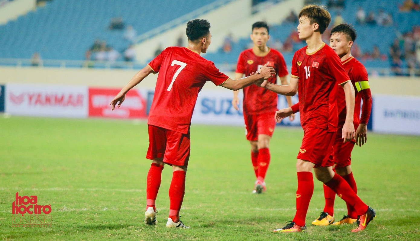 Các cầu thủ đã rất nỗ lực thể hiện khả năng của mình trong trận đầu ra quân.