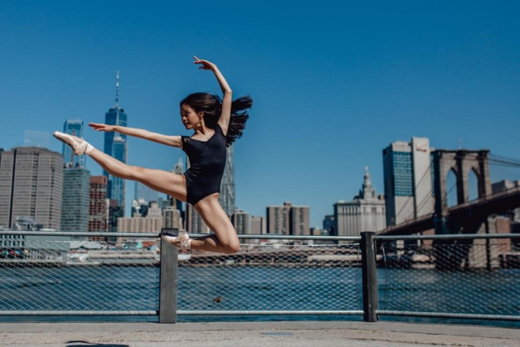 Ngay khi được đăng tải, bộ ảnh của Hà Nhi đã thu hút hàng ngàn lượt chia sẻ, yêu thích.