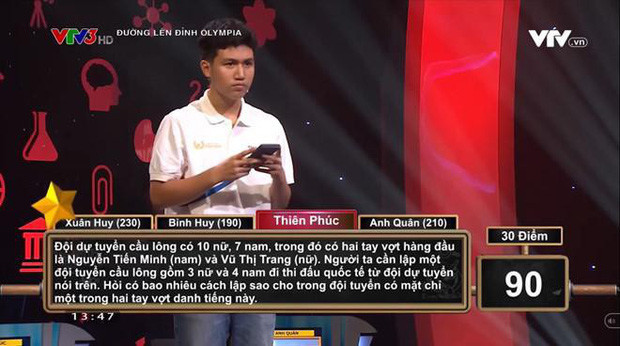 Với câu hỏi dài này, thí sinh Thiên Phúc chỉ có 20 giây vừa đọc đề, vừa suy nghĩ vừa đưa ra đáp án.