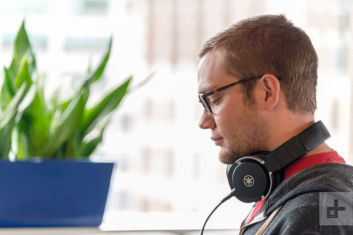 Nếu là người điều hành studio, chuyên gia thẩm âm... tai nghe YAMAHA HPH-MT8 là lựa chọn tốt.