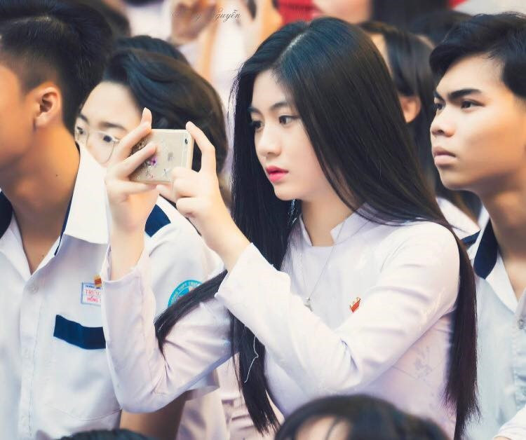 Cô nàng sinh viên năm nhất gây xôn xao cư dân mạng chỉ với một tấm hình chụp trộm ảnh 1