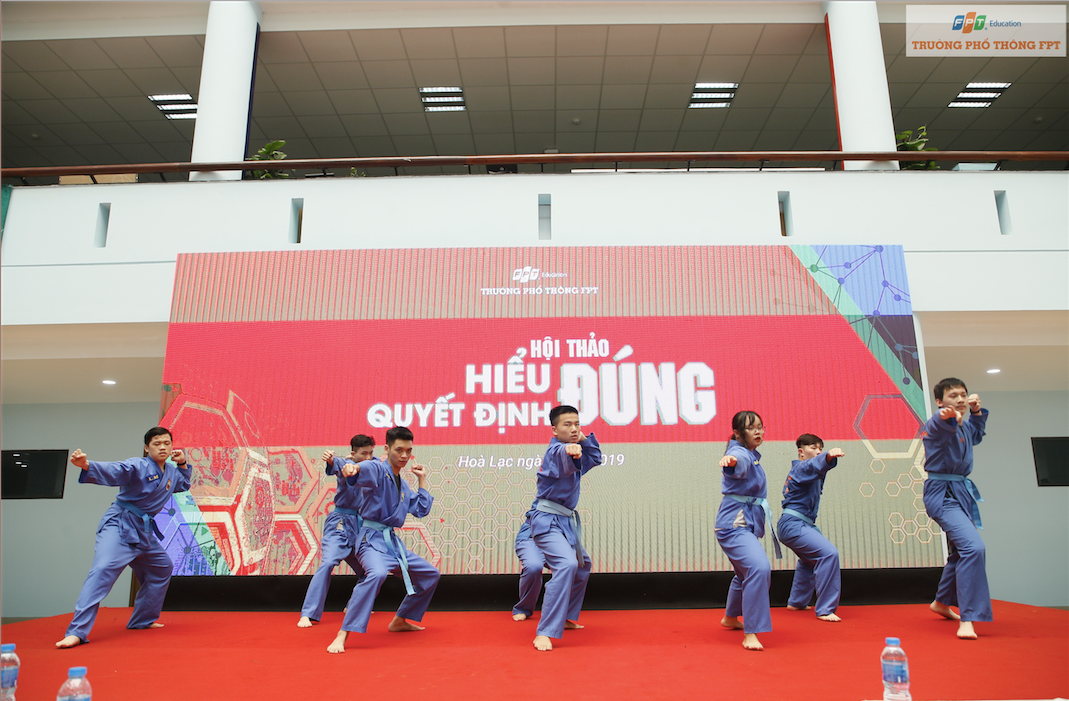 Hội thảo Hiểu đúng – Quyết định đúng mang đến cái nhìn toàn diện hơn trong vấn đề giáo dục con ở tuổi 15.