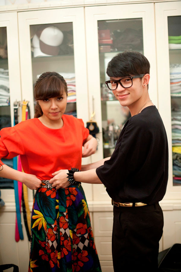 Khoảng thời gian này, phong cách thời trang của Bích Phương đã bắt đầu có biến chuyển với sự hỗ trợ của stylist Kelbin Lei.