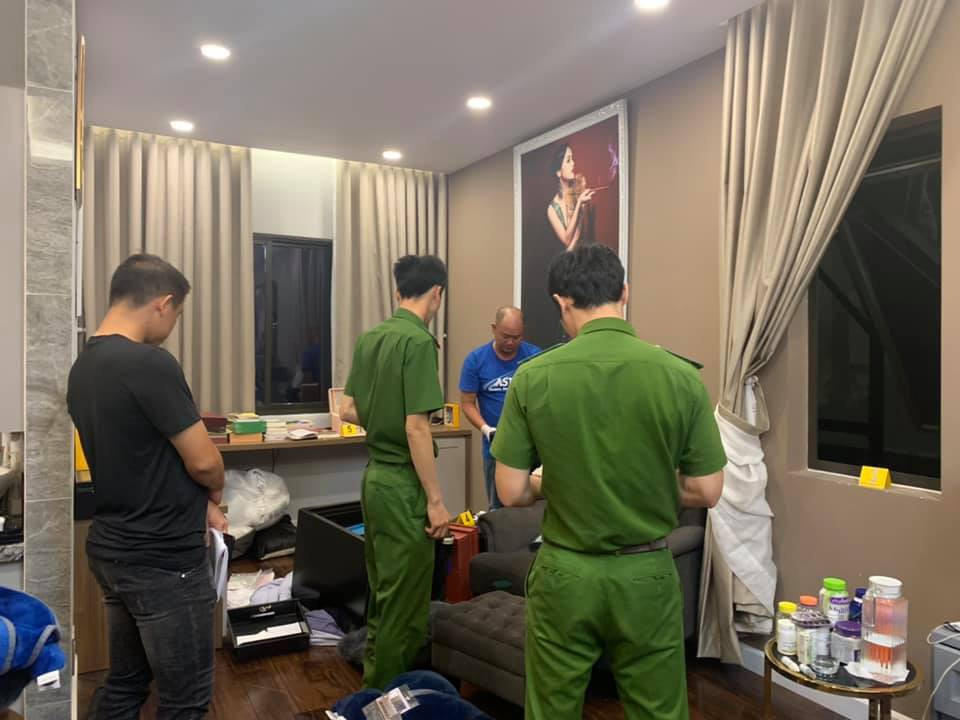 Hiện trường đột nhập trong nhà ca sĩ Nhật Kim Anh.