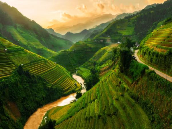 Mù Cang Chải của Việt Nam lọt top những vùng núi đẹp nhất thế giới ảnh 1