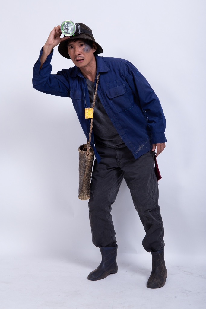 Với gần 30 năm hoạt động nghệ thuật, Lý Hải là nghệ sĩ vô cùng được yêu mến, đặc biệt với thế hệ khán giả của thập kỷ 90 với series Trọn Đời Bên Em đình đám một thời. 4 năm trước, việc lấn sân sang lĩnh vực điện ảnh của anh dưới vai trò đạo diễn – biên kịch vẫn chịu nhiều hoài nghi. Nhưng với lòng yêu nghệ thuật và cái tâm dành trọn với nghề, Lật Mặt đã nhanh chóng trở thành một thương hiệu lớn trong nền điển ảnh Việt Nam.