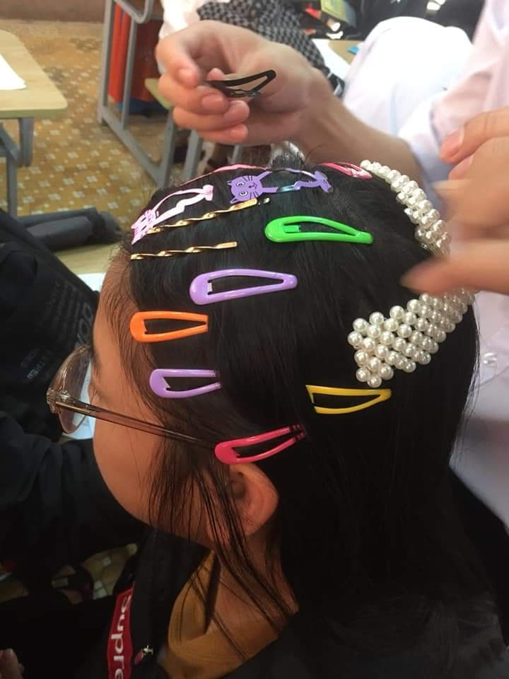 Tháo ra chắc cũng hơi mệt nhỉ?