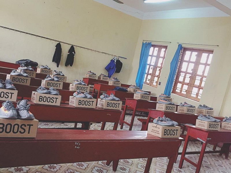 Thêm những món quà "chất lừ" khiến nhiều người phải mắt tròn mắt dẹt trước độ "chịu chơi" của nam sinh "trường người ta".