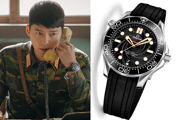 Dù cũng đeo đồng hồ hàng limited, Se Ri chẳng hề nhận ra, anh lính 