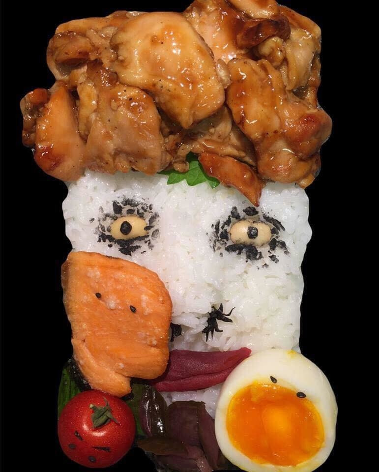 Kể cả lúc đang ôm cái bụng rỗng, bạn cũng khó có thể ăn ngấu nghiến hộp cơm này.