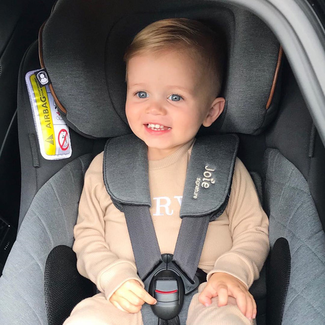 Cậu bé Ralphie chỉ mới một tuổi đã có sức ảnh hưởng lớn trên mạng xã hội nước Anh.