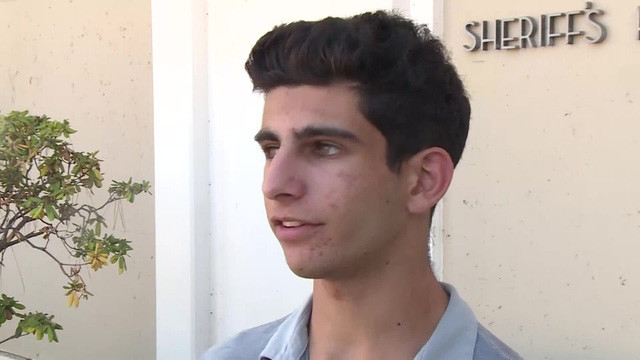 Zeini cho rằng việc trả lại chiếc ví là điều đúng đắn nên làm.